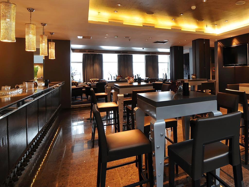 Clarion Hotel Ernst Кристиансан Екстериор снимка