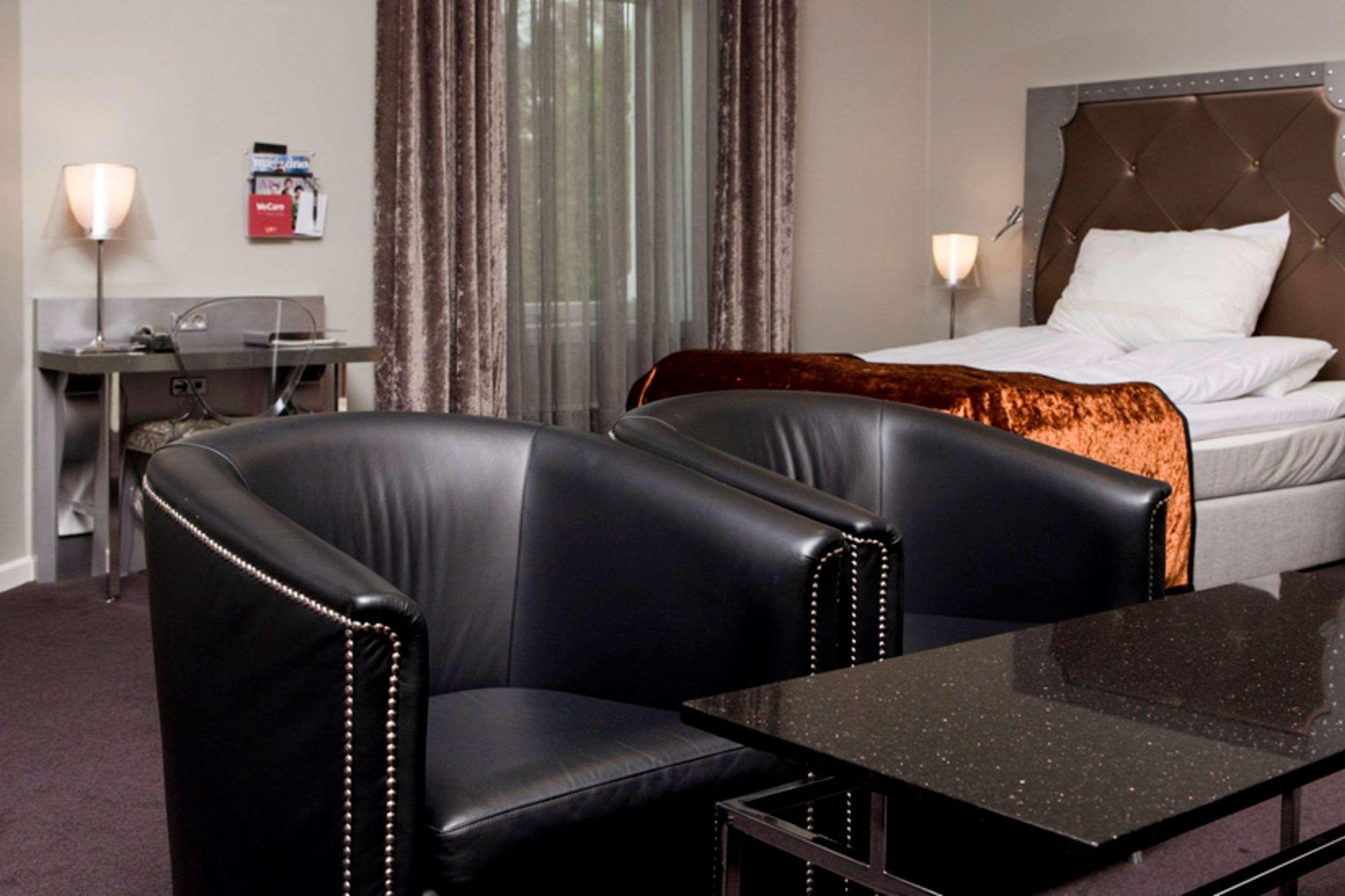 Clarion Hotel Ernst Кристиансан Екстериор снимка