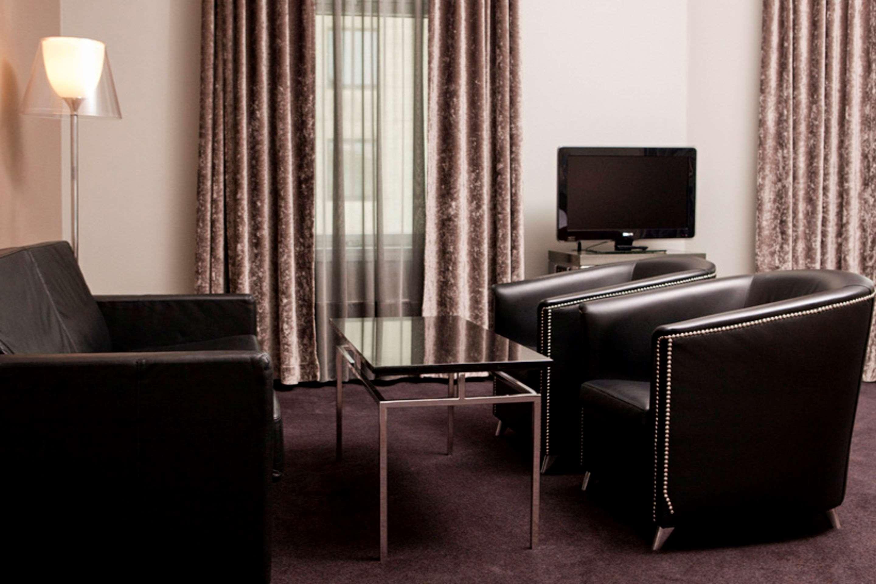 Clarion Hotel Ernst Кристиансан Екстериор снимка