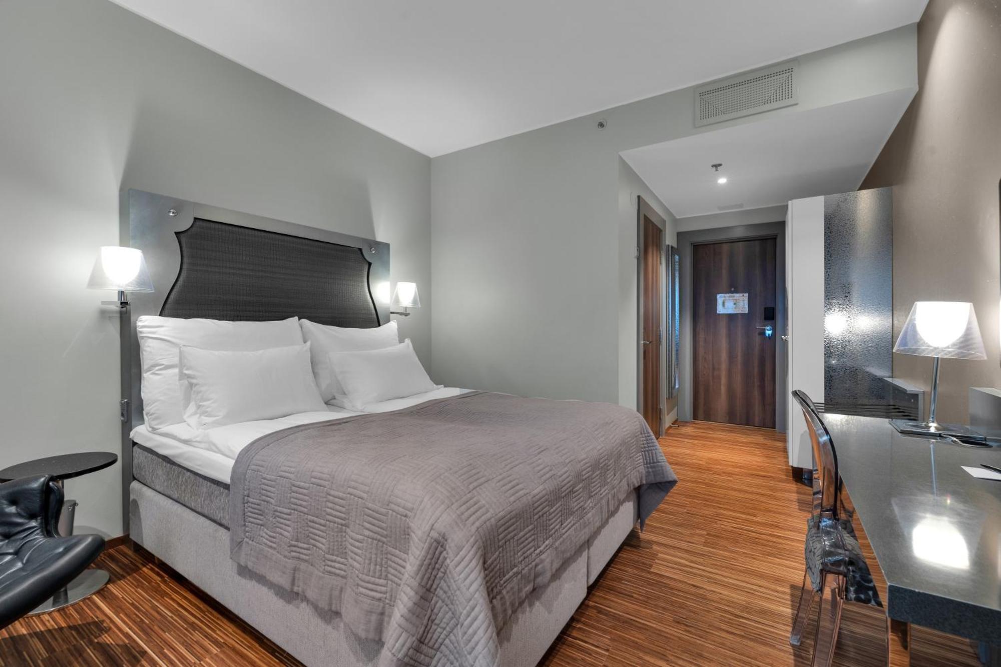 Clarion Hotel Ernst Кристиансан Екстериор снимка