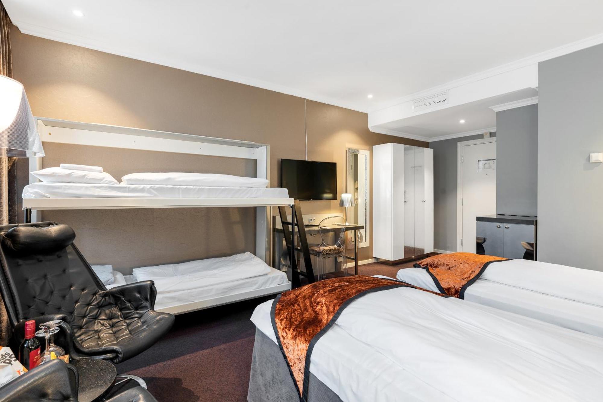 Clarion Hotel Ernst Кристиансан Екстериор снимка