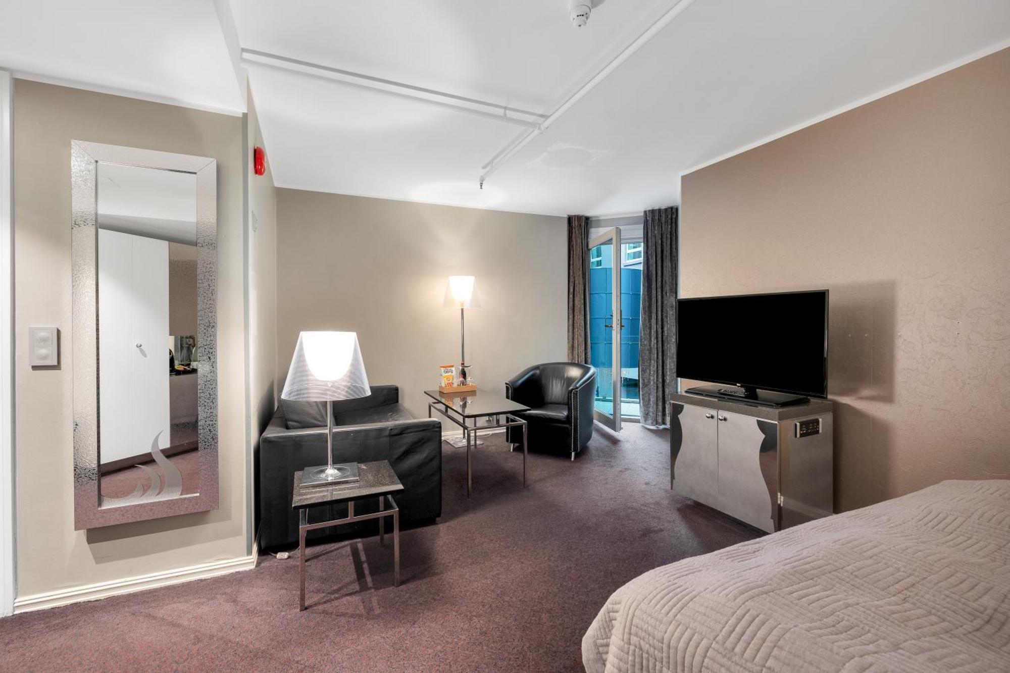 Clarion Hotel Ernst Кристиансан Екстериор снимка